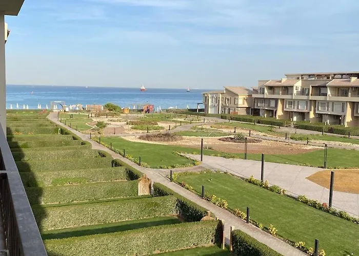 Morano Wadi Degla العين السخنة Chalet
