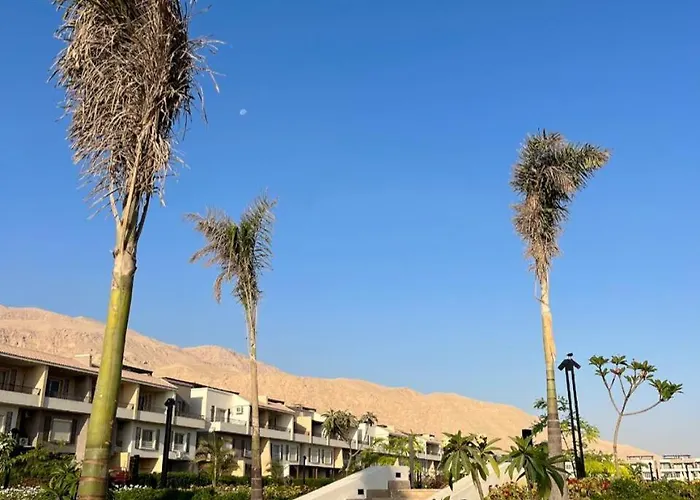 Morano Wadi Degla العين السخنة